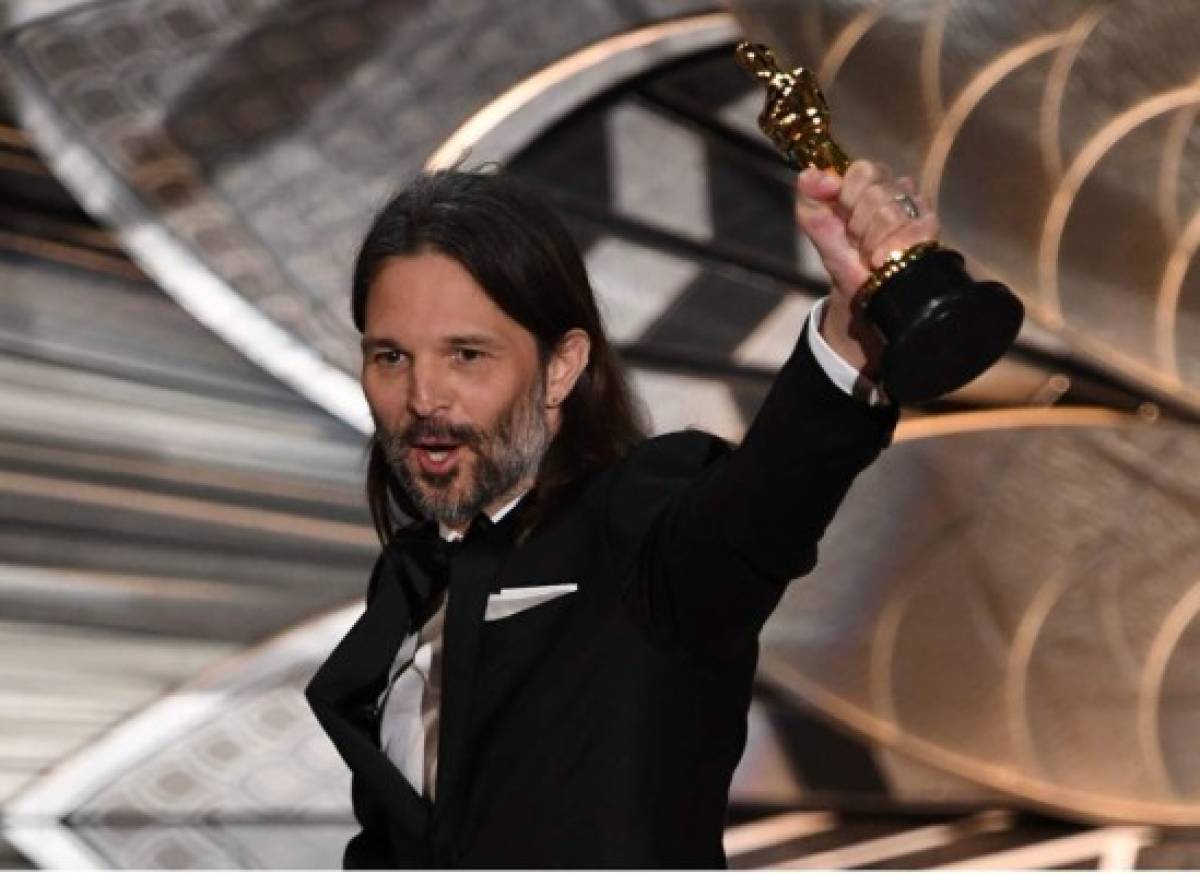 Papelón en los Oscar, entregan premio a La La Land y luego declaran ganador a Moonlight