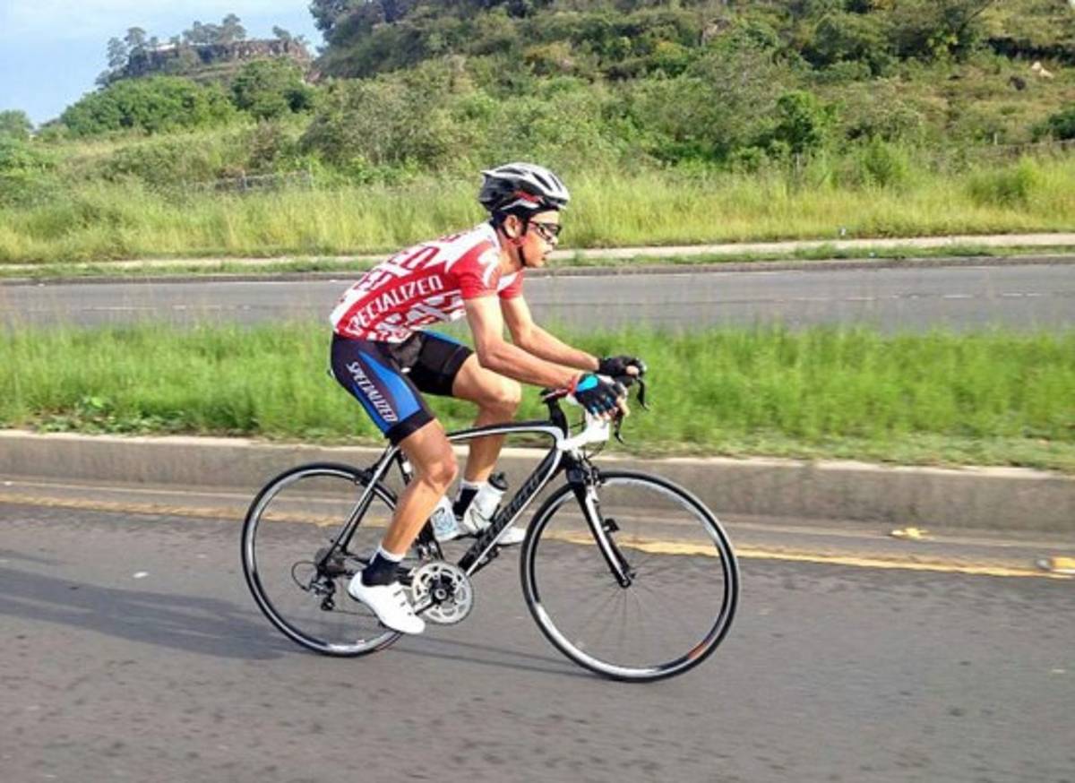 3ra Vuelta Ciclística de Tegucigalpa empezó...¡a pedalear!
