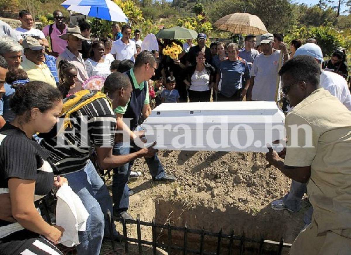 Adiós a Briana, víctima mortal de incendio en Feria del Agricultor