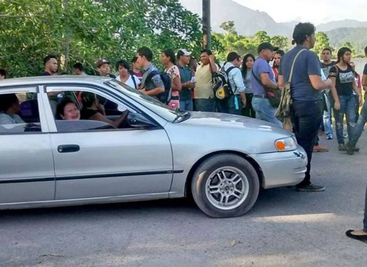 Estudiantes se toman el CURLA en La Ceiba