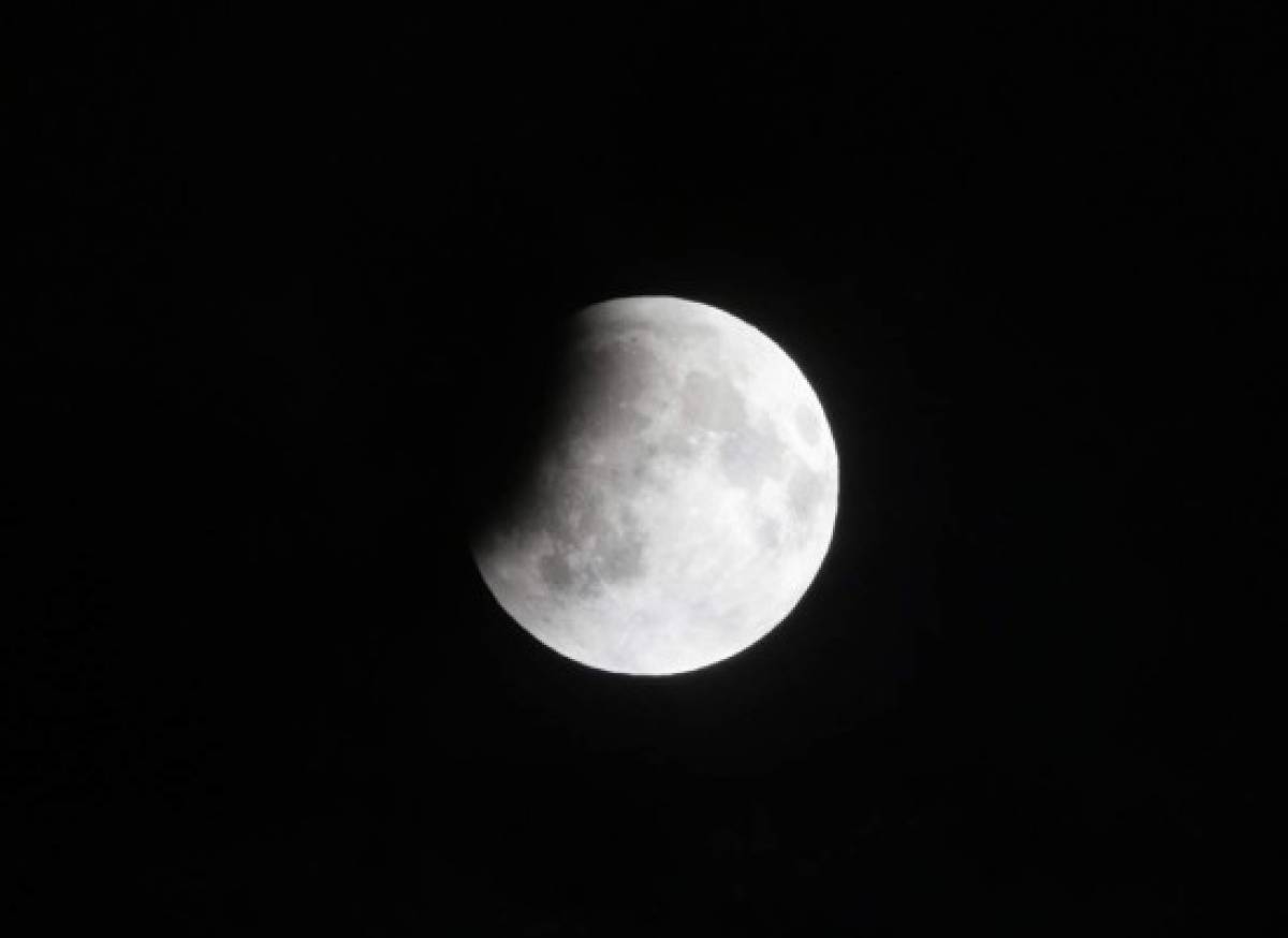 Breve eclipse lunar se observará en América del Norte