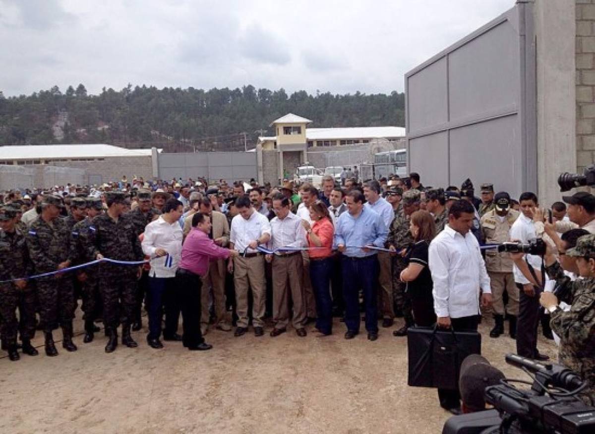 Gobierno de Honduras inaugura centro penal en El Porvenir