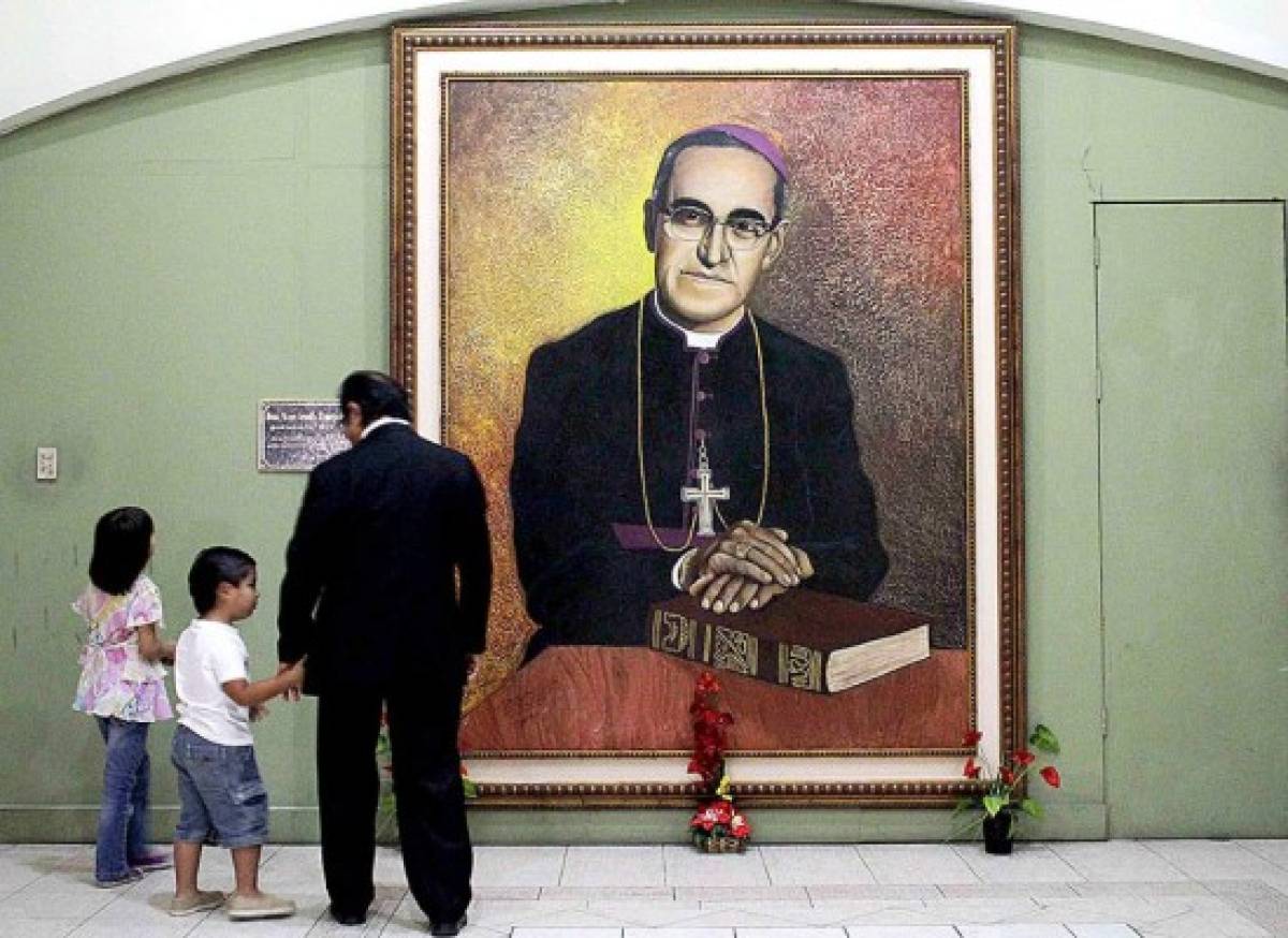 Papa declara 'mártir' a monseñor Óscar Romero