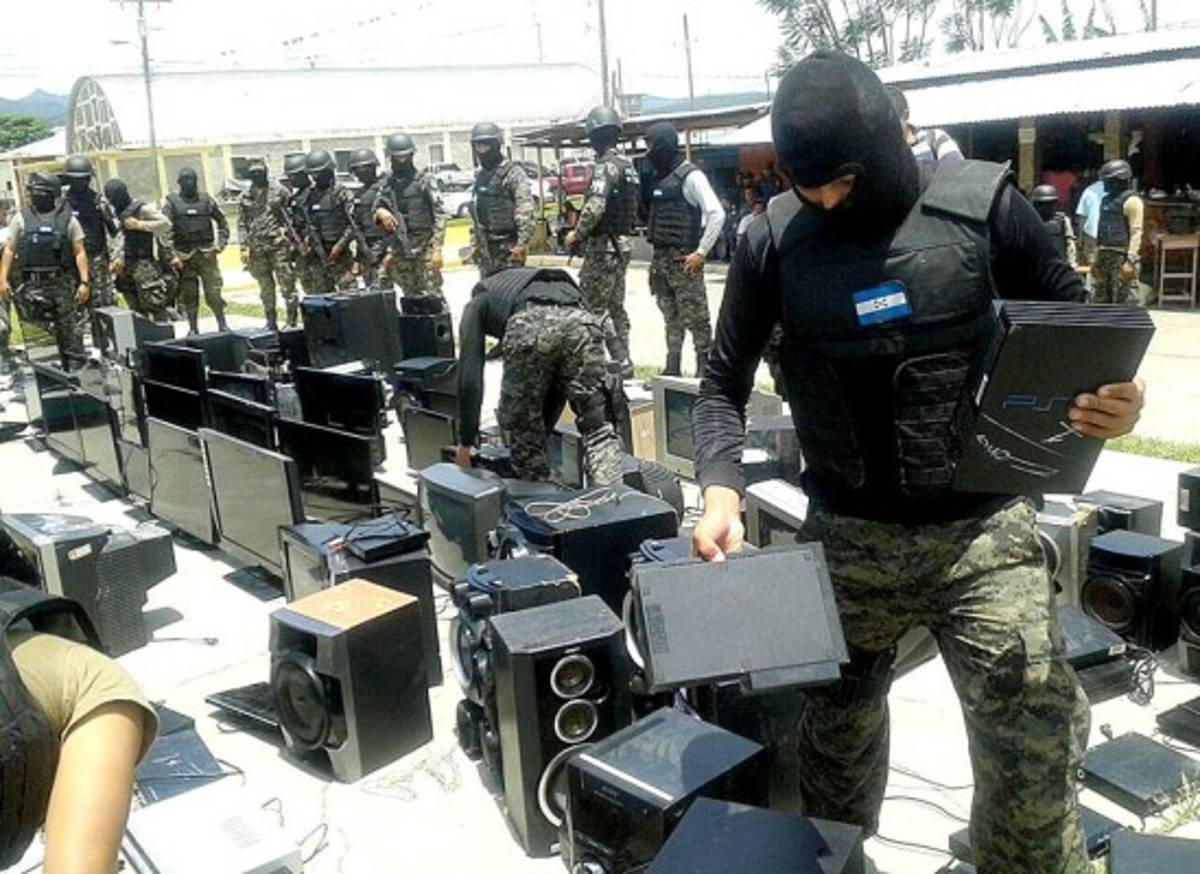 Con plasmas y PlayStation se divierten reos en la PN