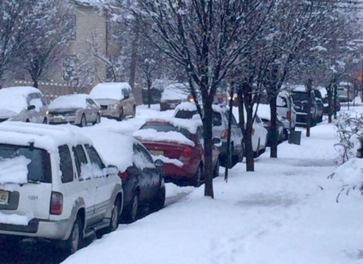 Así viven la nevada los migrantes hondureños en Estados Unidos