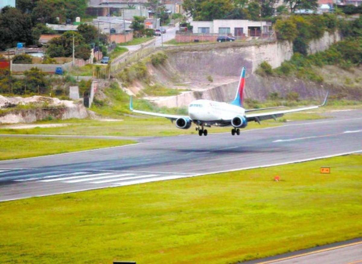 Honduras: Aeropuertos Palmerola y Toncontín no pueden operar juntos