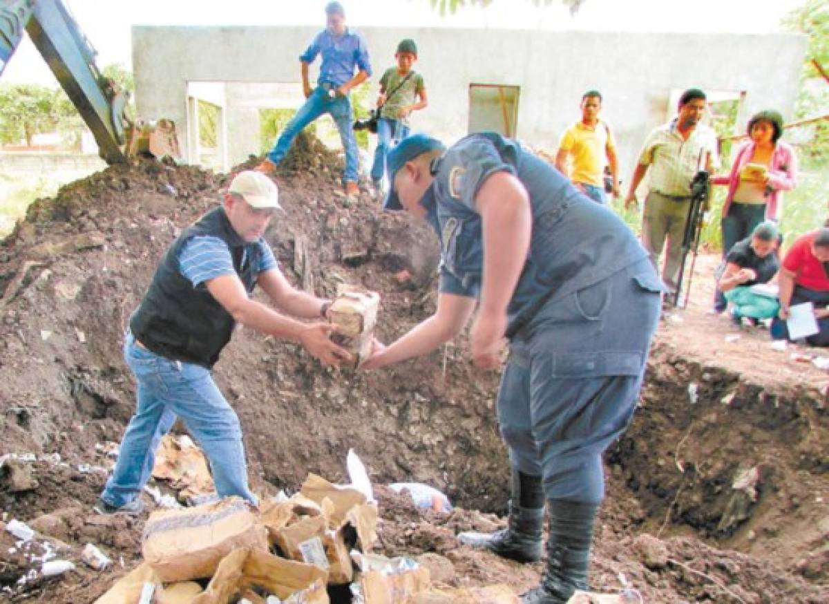 Indignante hallazgo de medicinas enterradas en buen estado