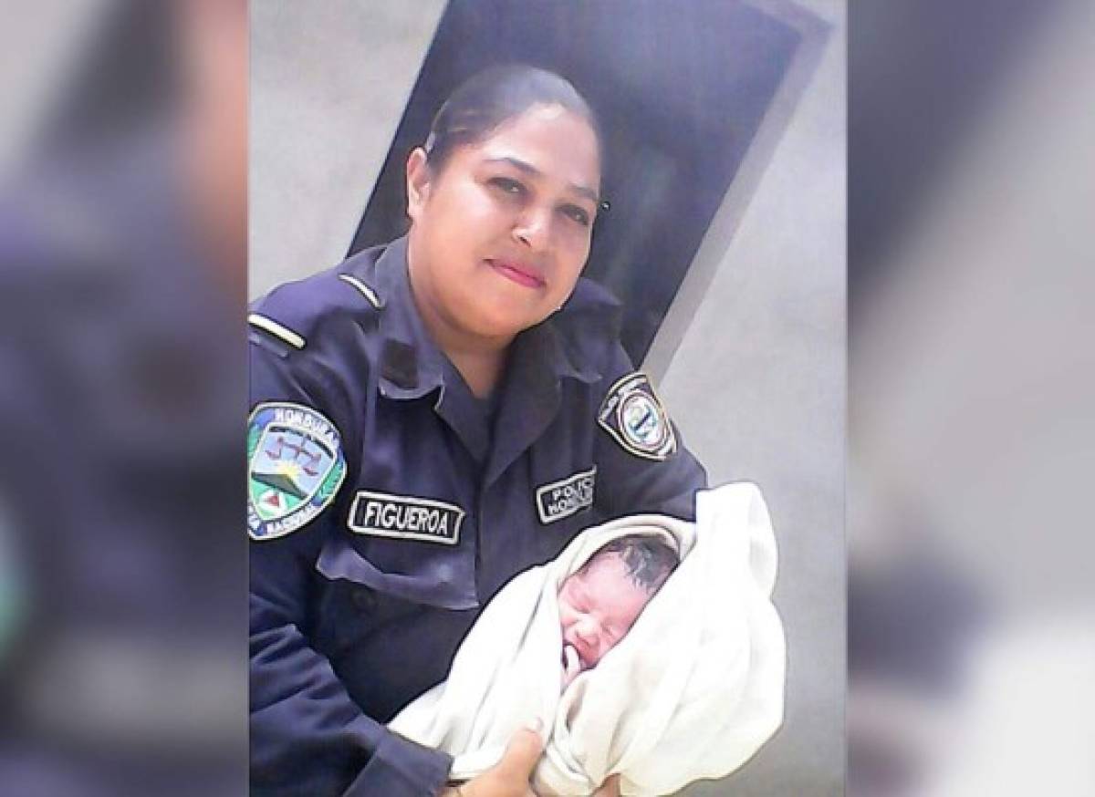 Honduras: Policía ayuda a madre a dar a luz