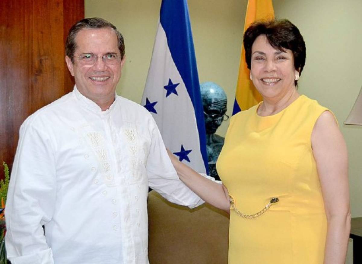 Canciller de Ecuador visita Honduras