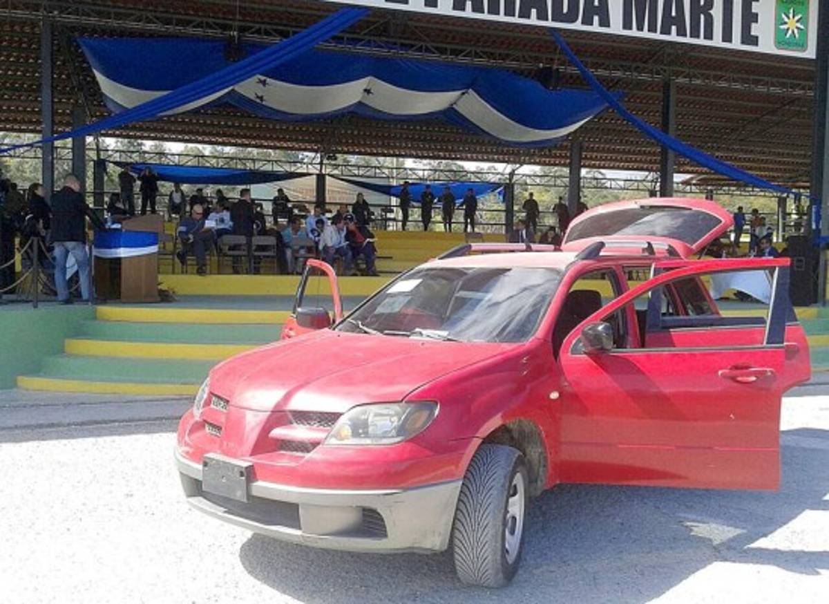 Honduras: En subasta venden otros ocho vehículos de lujo del Estado