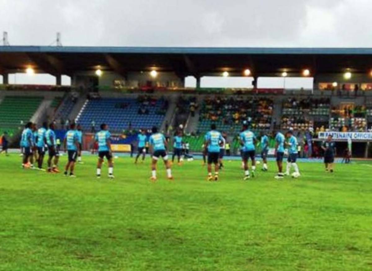 Honduras sufre derrota inesperada ante Guayana Francesa