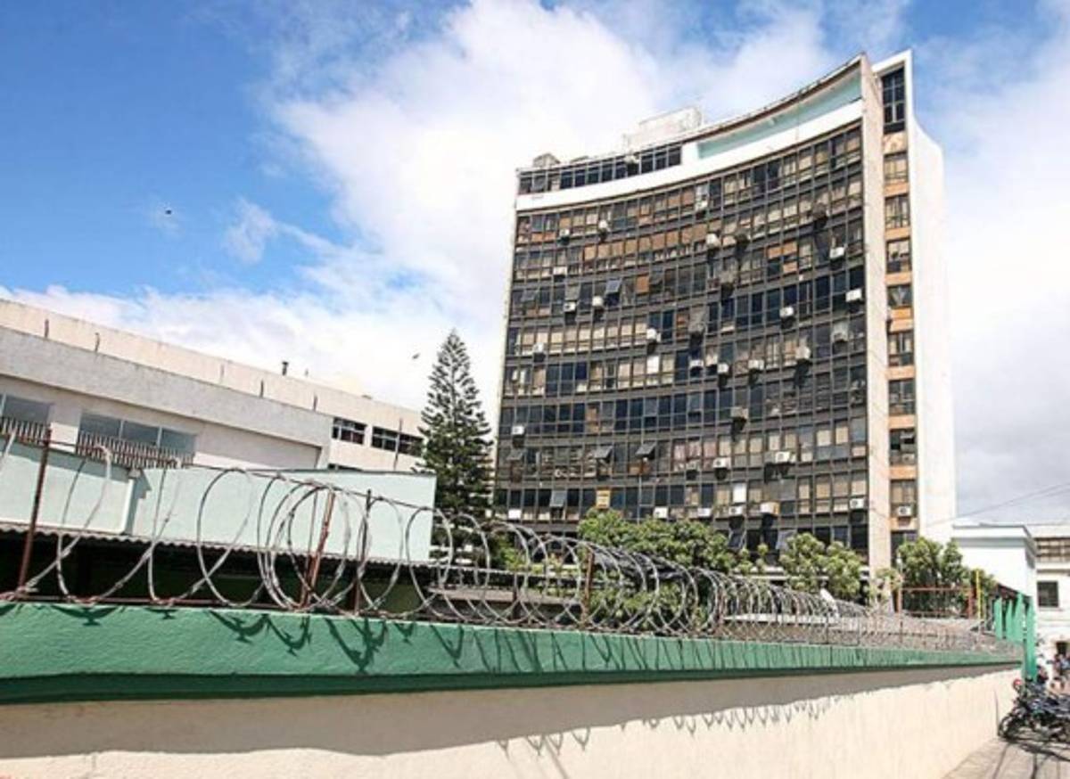 Confirman más requerimientos por escándalo del Seguro Social