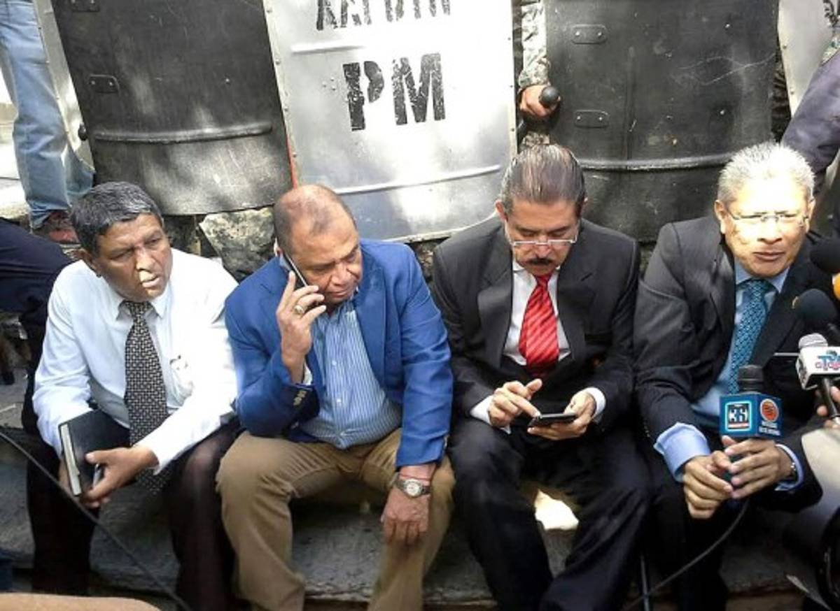 Suspenden juicio contra David Romero