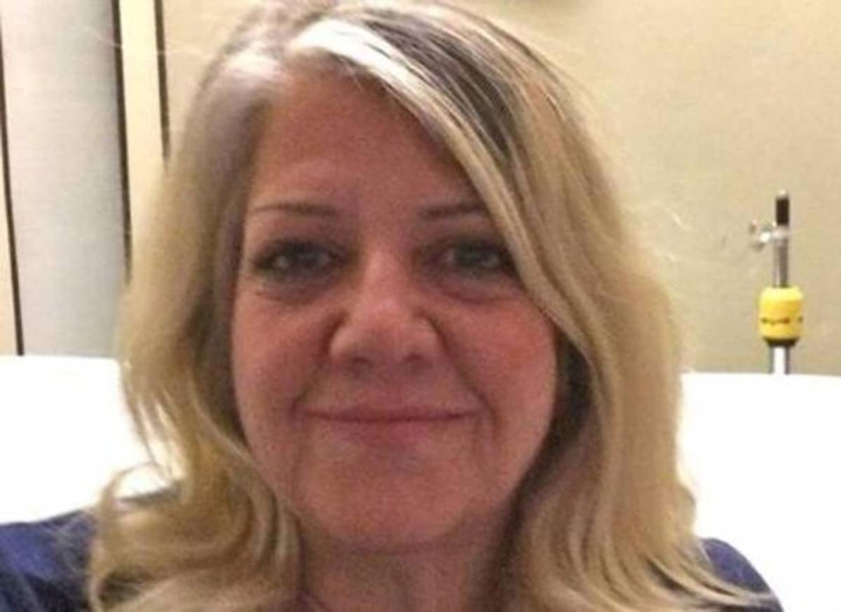 Mujer sin memoria busca en línea su identidad y familia