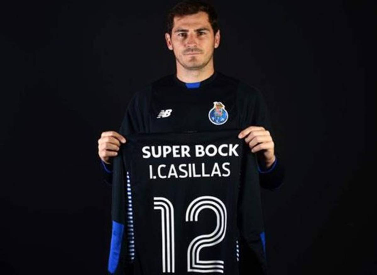 Iker Casillas ya es el jugador número 12 del Oporto