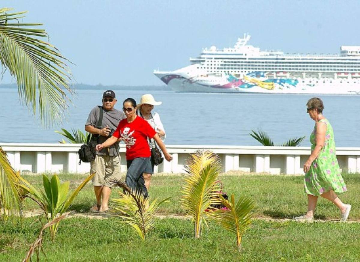 Honduras: Segundo crucero llega a Trujillo con tres mil turistas