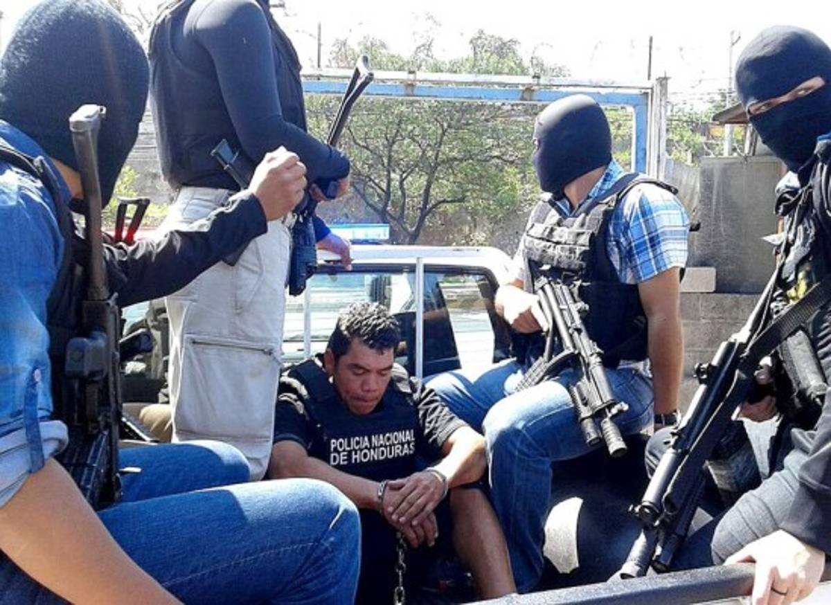 Presentan al 'Loco Hugo' en juzgados de la capital hondureña