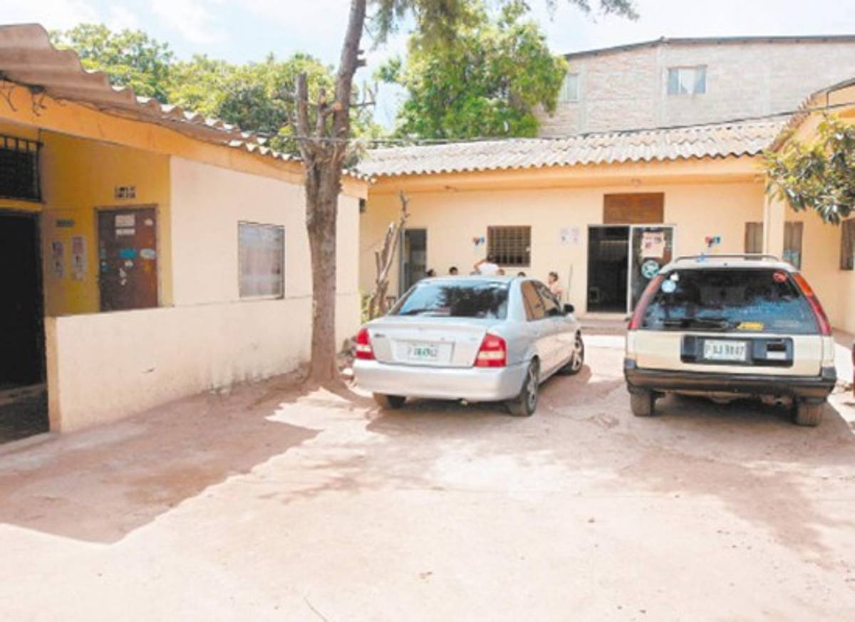 Denuncian falta de reactivos