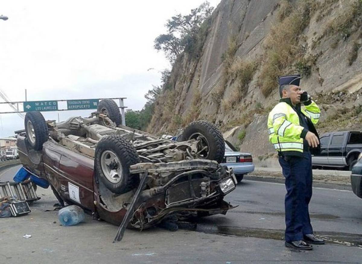 Aparatoso accidente en cercanías de Toncontín