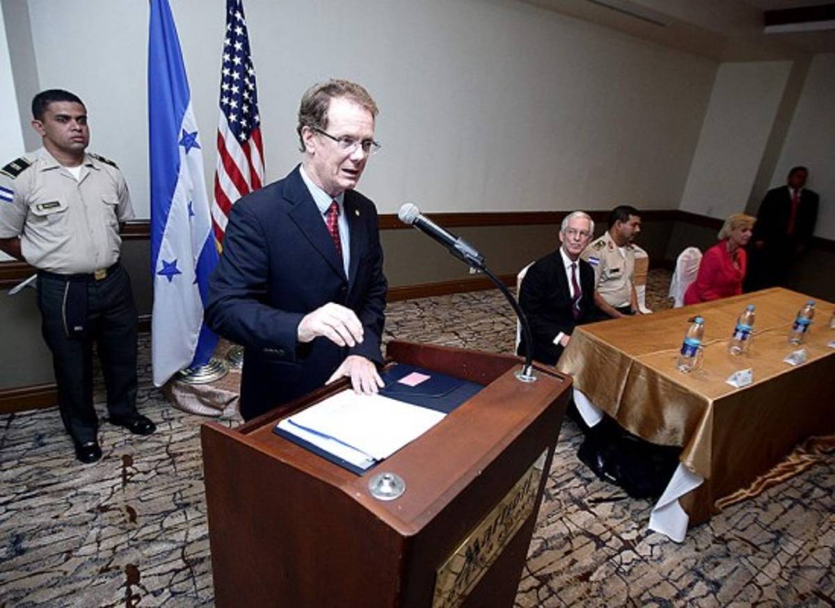 Narcotráfico se redujo en Honduras: Nealon