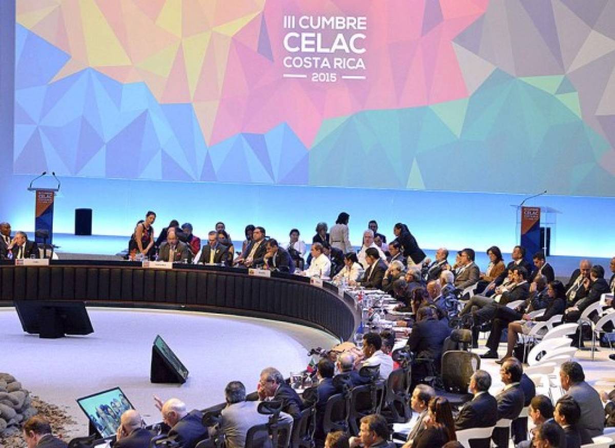 CELAC cierra cumbre con respaldo a deshielo Cuba-EEUU