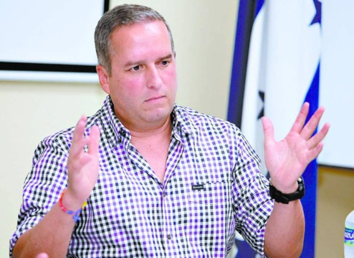 Álvarez: Ya rendí declaración ante la fiscalía