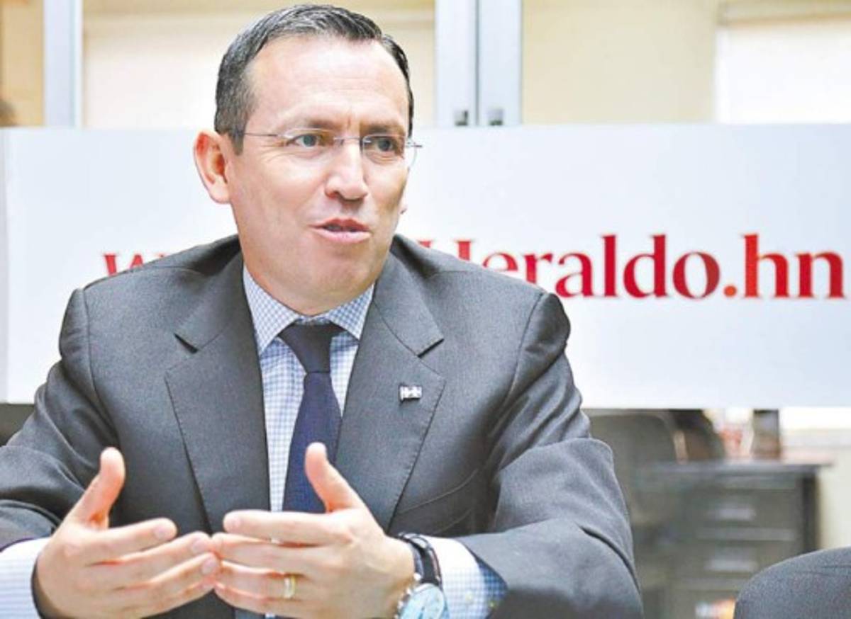 Embajador de Honduras en Estados Unidos pide no especular sobre TPS