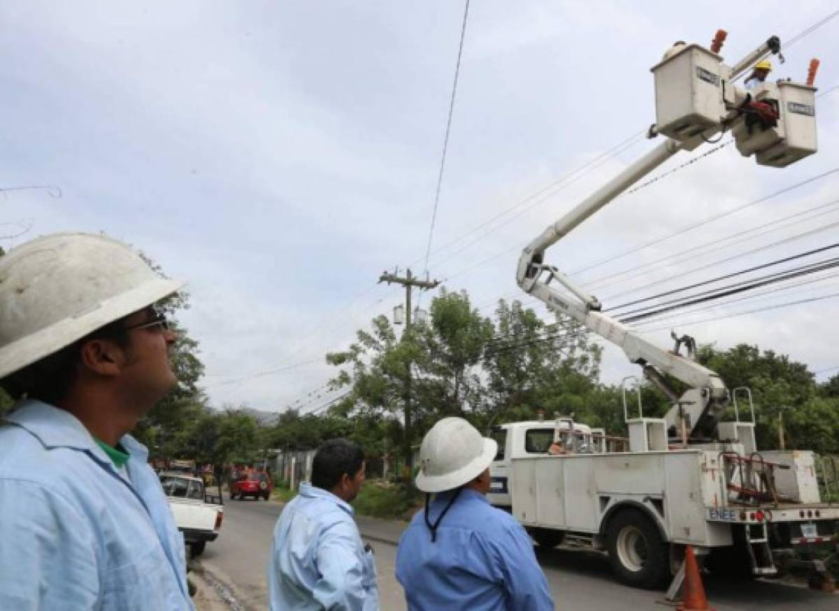Sin energía eléctrica varias colonias de Tegucigalpa