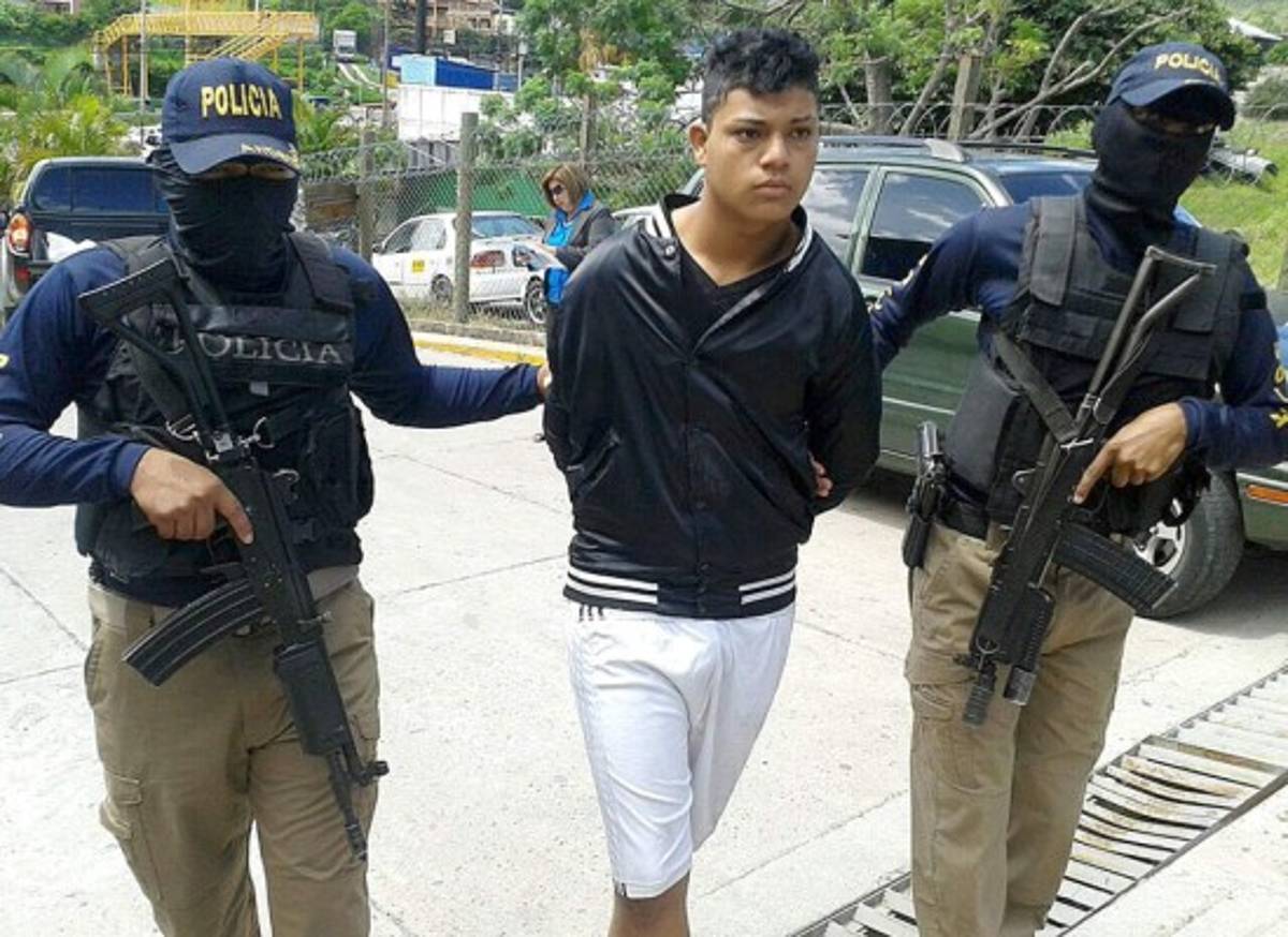 Capturan a miembro de banda 'Los Chirizos'