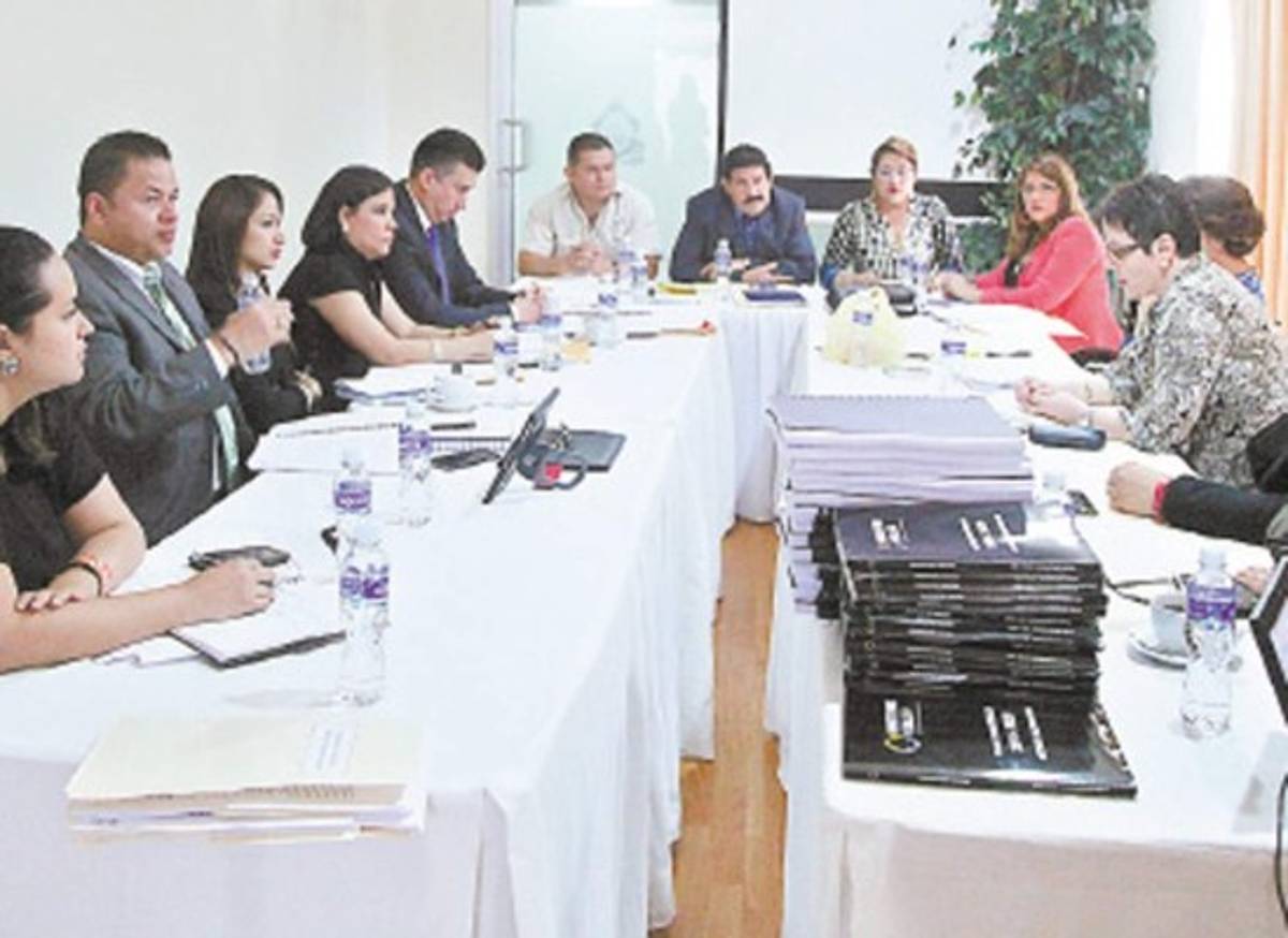 Fiscalía respetará decisión de traer una CICIH