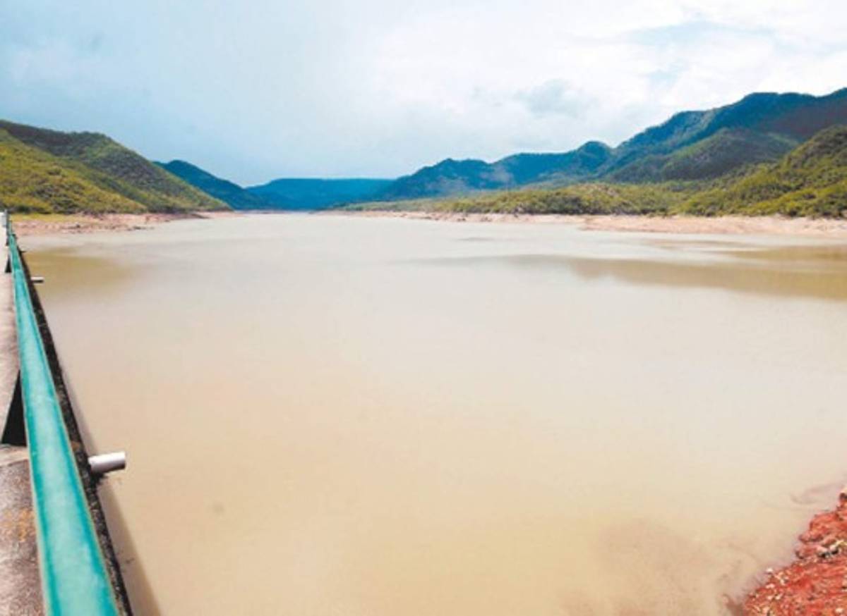 A 10% de su capacidad total