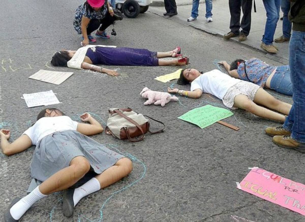 Protestan contra femicidios en Honduras