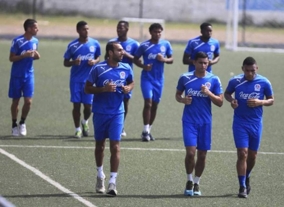 El plantel de Olimpia aún no canta victoria