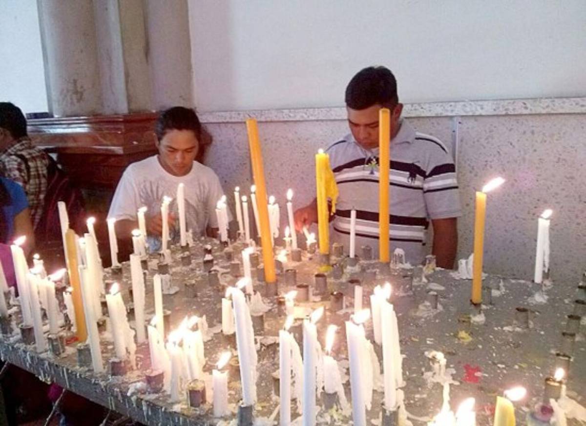 Repleto el Santuario de Suyapa previo a alborada