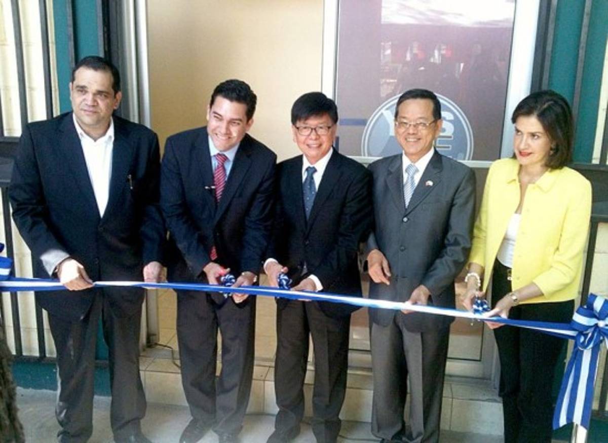 Honduras: Inauguran centro digital del programa de inglés Yes, We Can