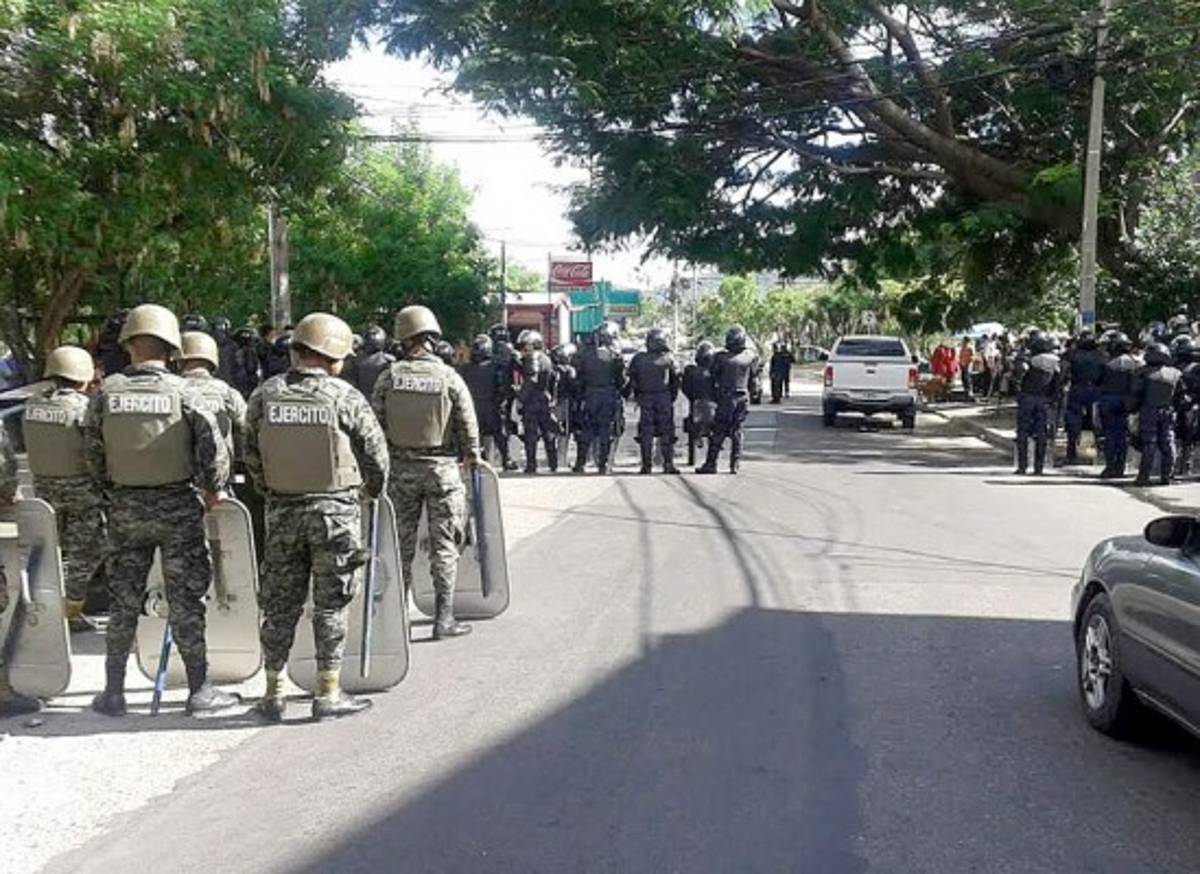 Honduras: Cierre total de accesos a CSJ