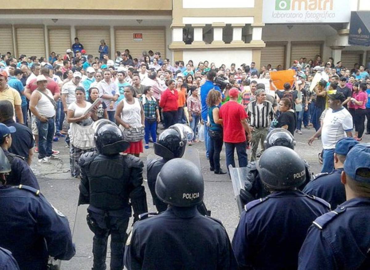 Nueva protesta de importadores en la capital de Honduras por altos cobros