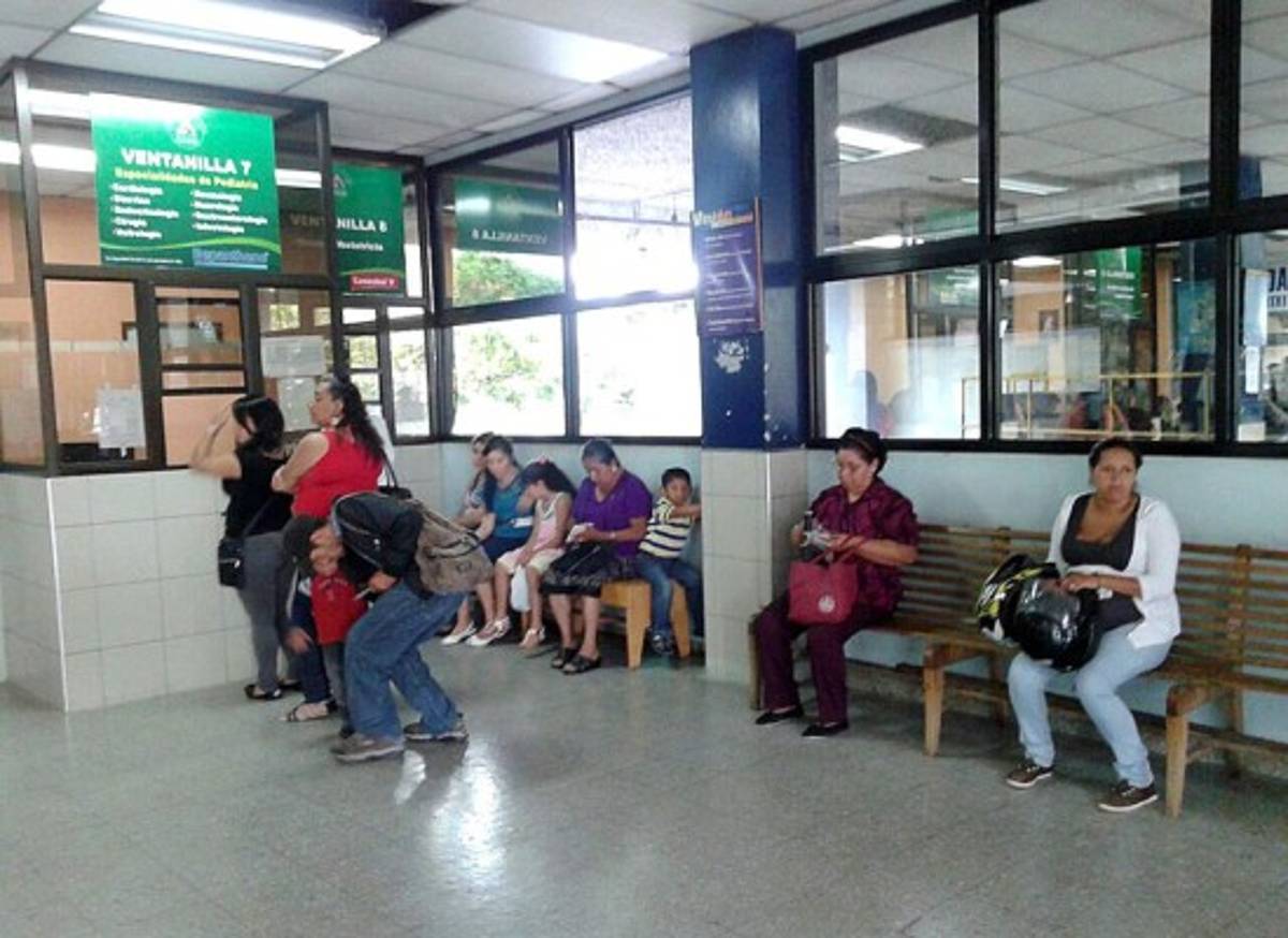 Derechohabientes reclaman incapacidades al IHSS