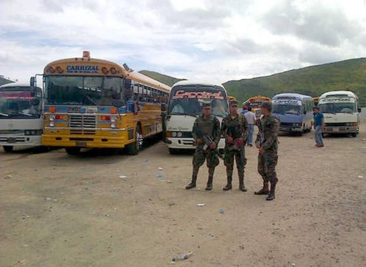 Paro parcial del transporte en capital de Honduras por imparable violencia