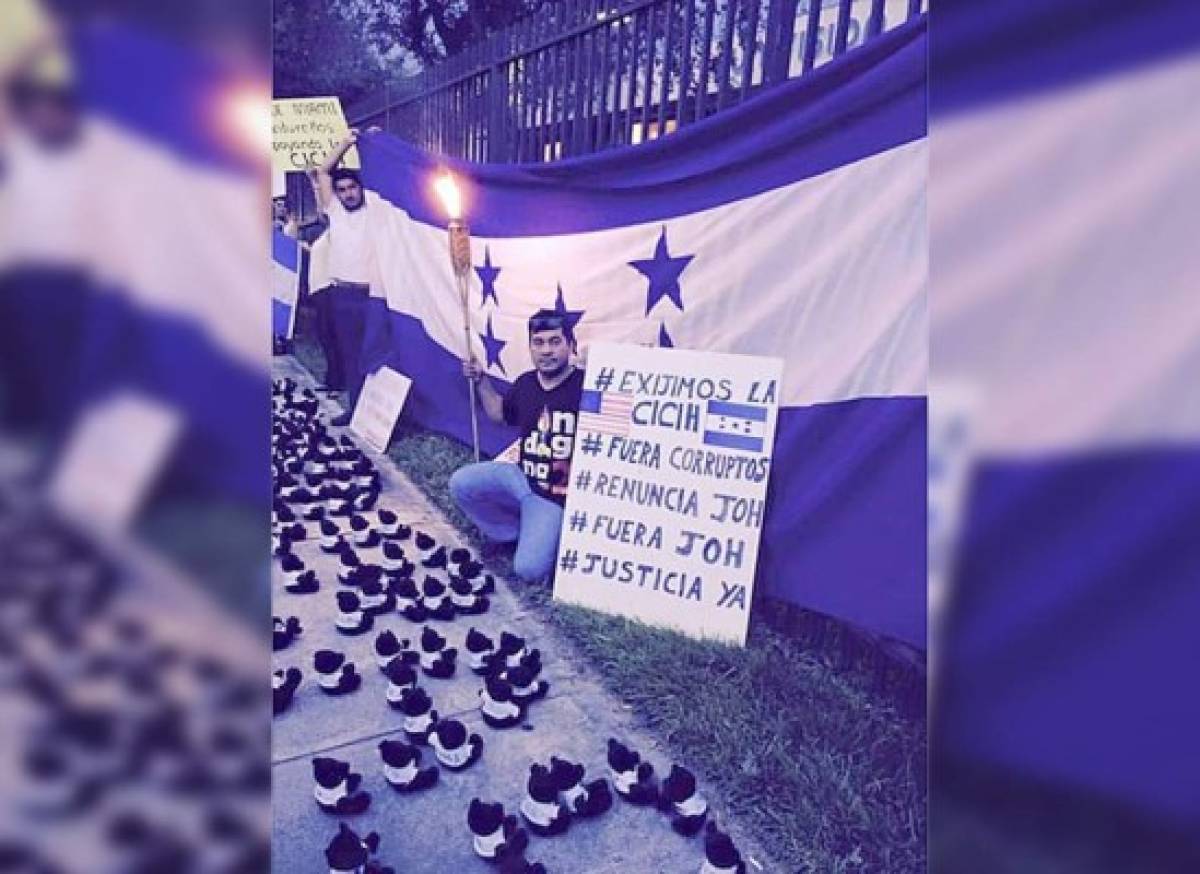 'Indignados' realizaron plantón frente a Univisión