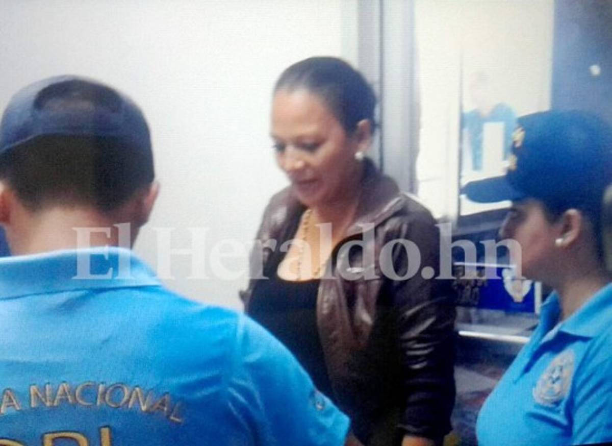 Realizan prueba de ADN al bebé que habría sido intercambiado en HEU