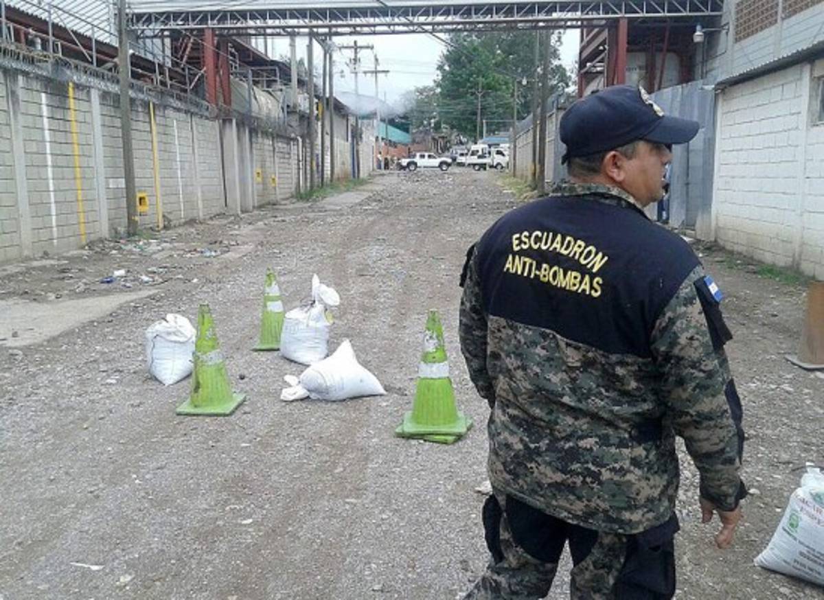 Evacuan escuelas y fábrica en Las Torres