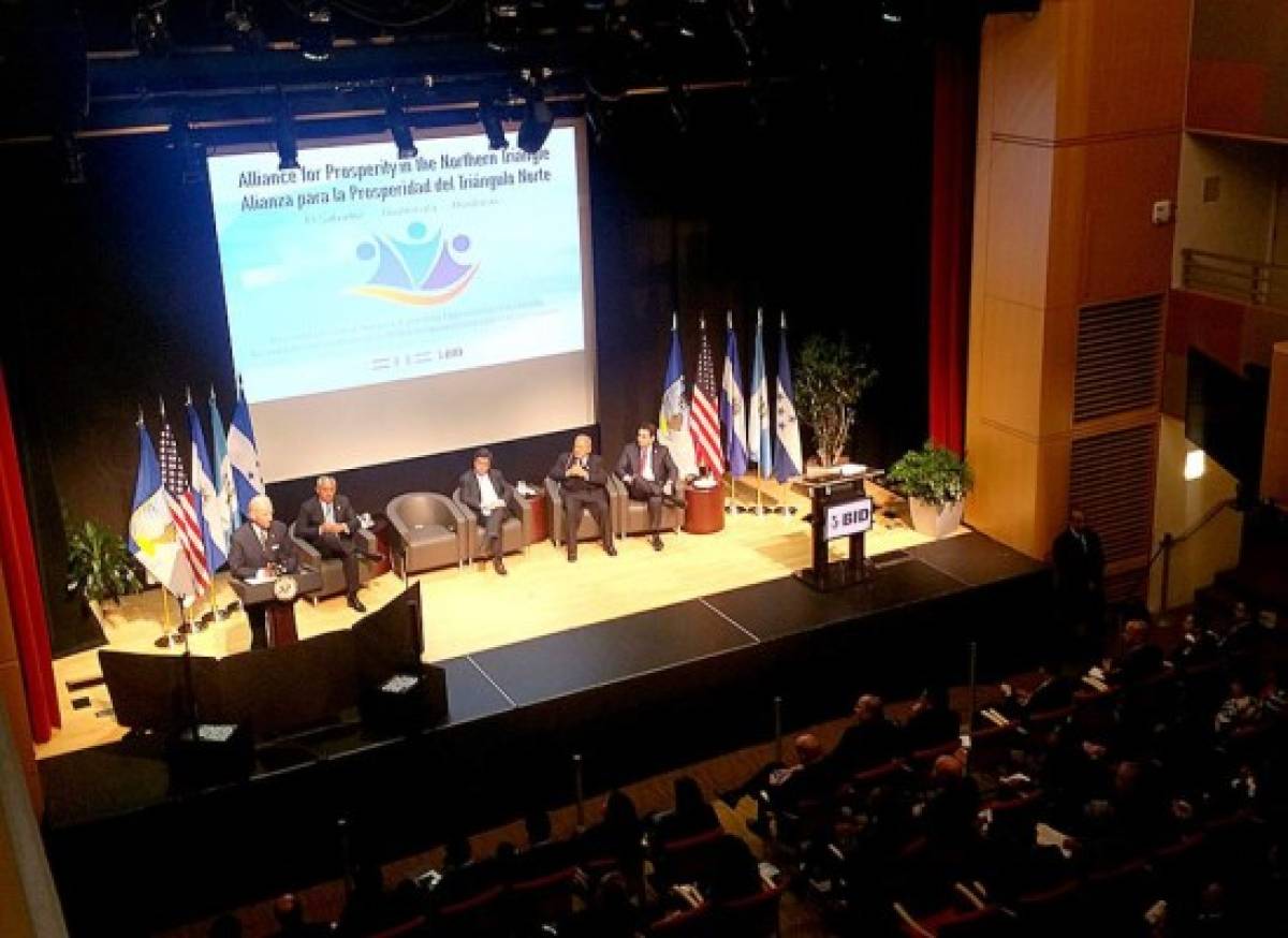 Presidente de Honduras expone alcances de alianza centroamericana