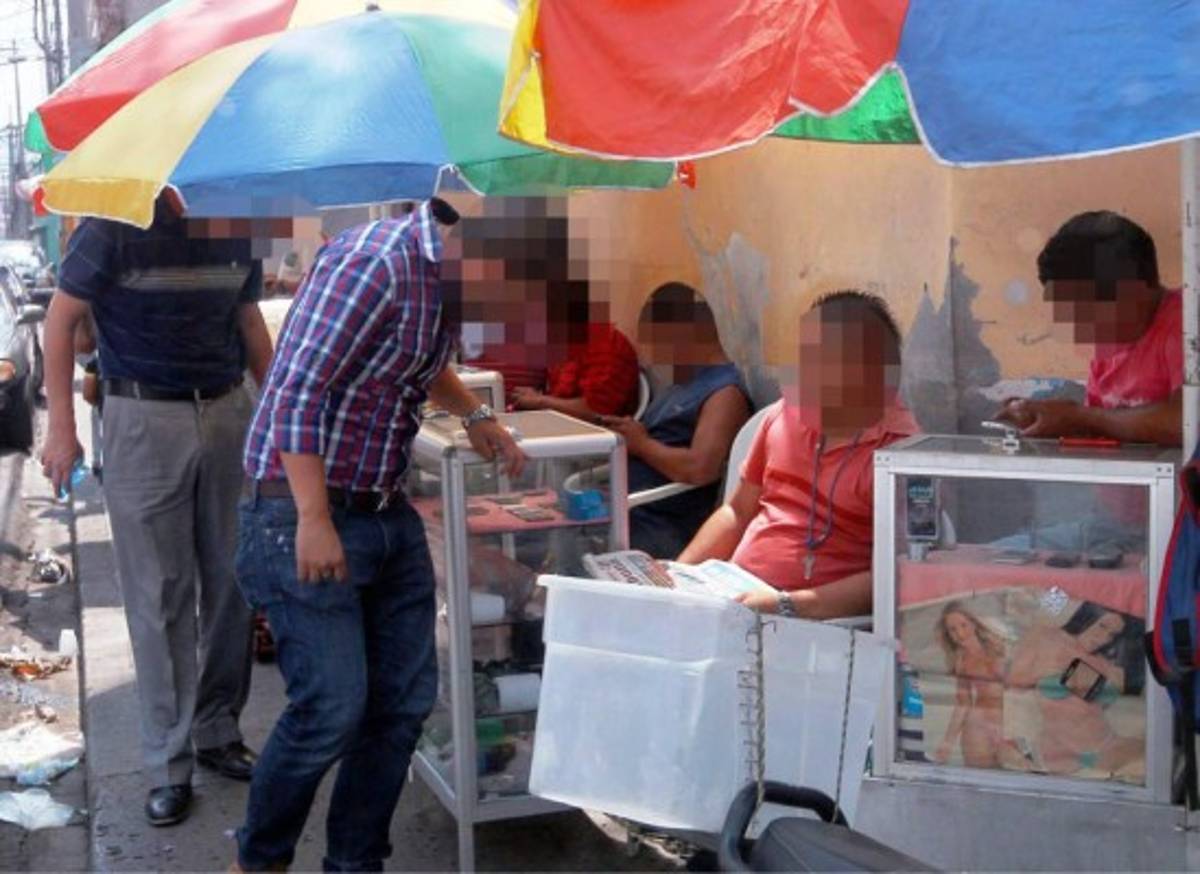 Tráfico de 'huesos” alienta reconexión de celulares bloqueados