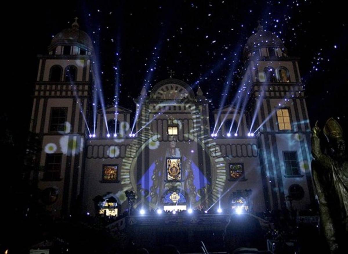 Realeza de Suyapa en tercera dimensión