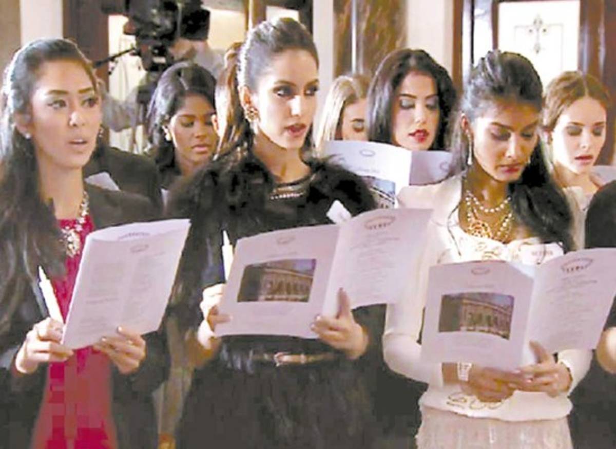 Rinden homenaje a Miss Honduras Mundo y a su hermana