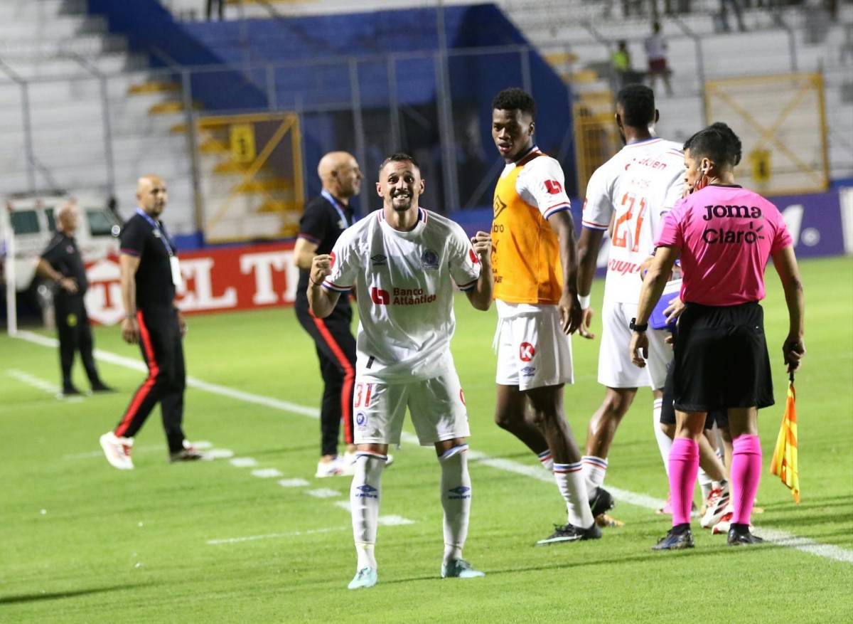 Jugador sacado en ambulancia, MVP de Olimpia y tristeza de Real España tras perder invicto