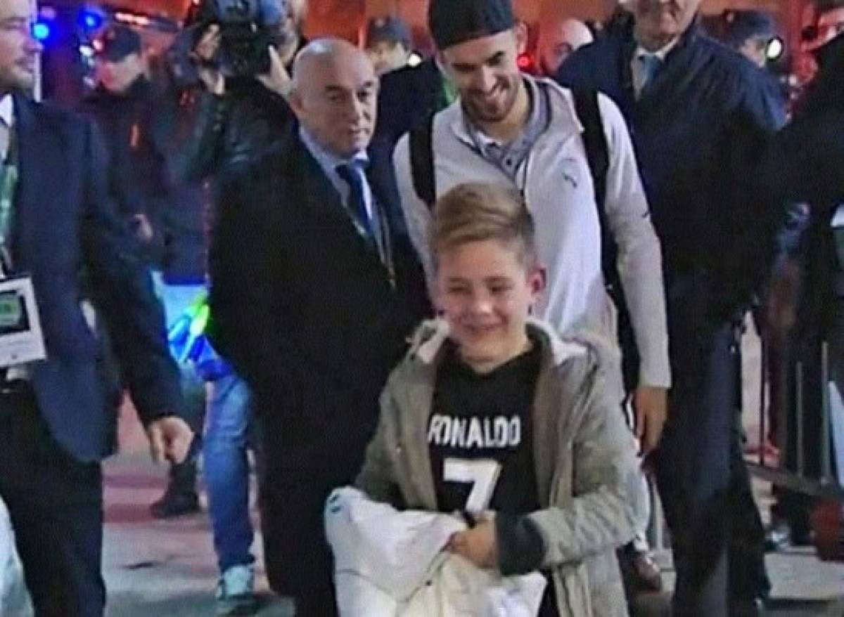 La hazaña de un niño para conseguir autógrafo de Cristiano Ronaldo