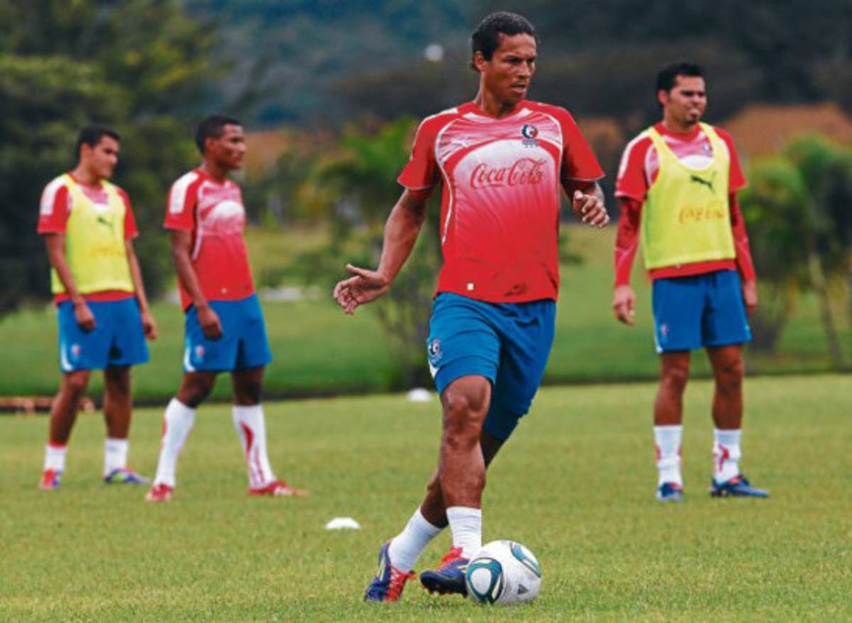 Douglas Caetano asegura que... 'Es buena la competencia”