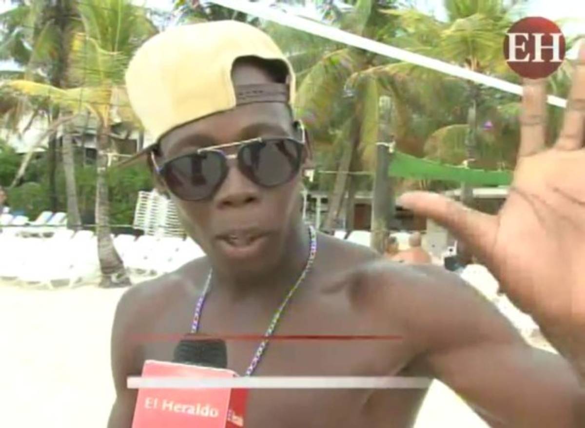 Un saludo especial desde las hermosas playas de Roatán